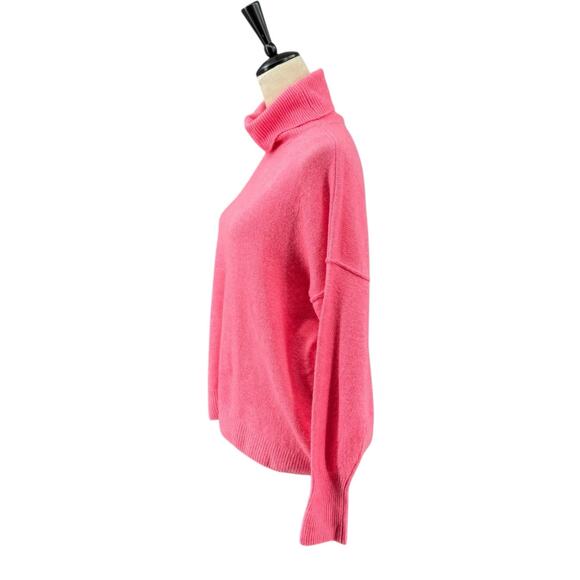 Vince Camuto NWT Bright Pink Plush Knit Oversized Long Sleeve Turtleneck Sweater - Picture 3 of 15